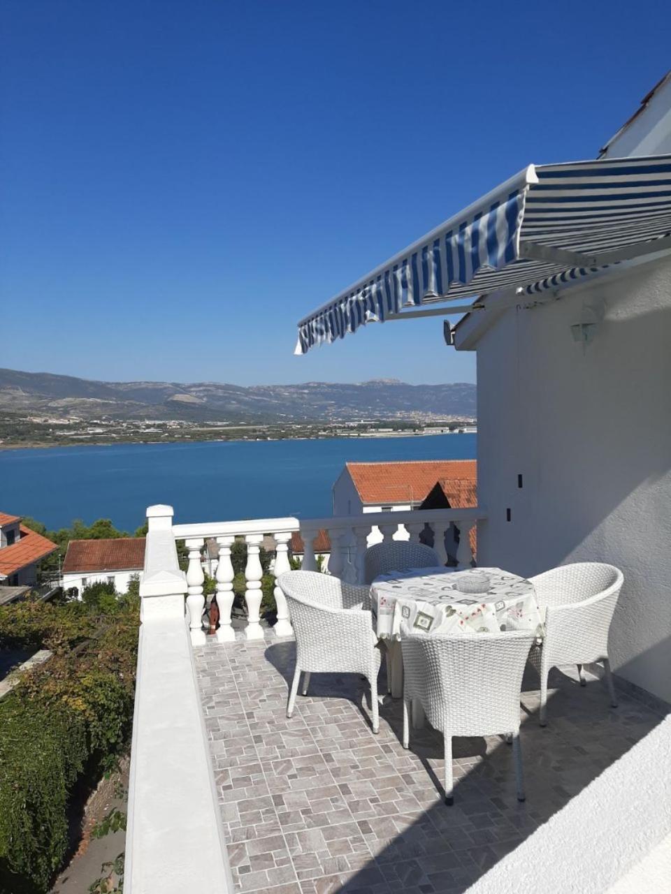טרוגיר Apartments Ivica - 150M From Sea מראה חיצוני תמונה