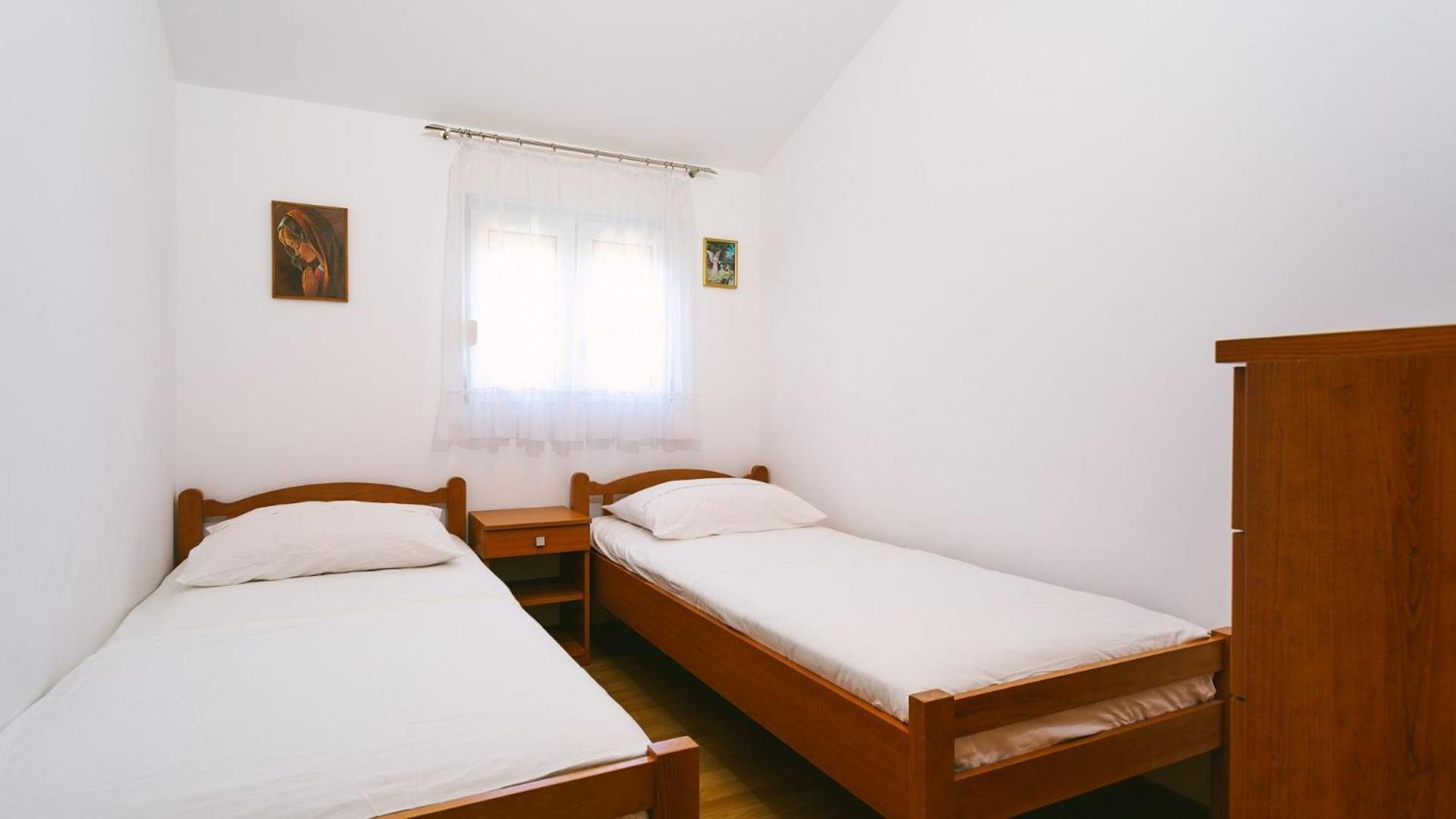 טרוגיר Apartments Ivica - 150M From Sea מראה חיצוני תמונה