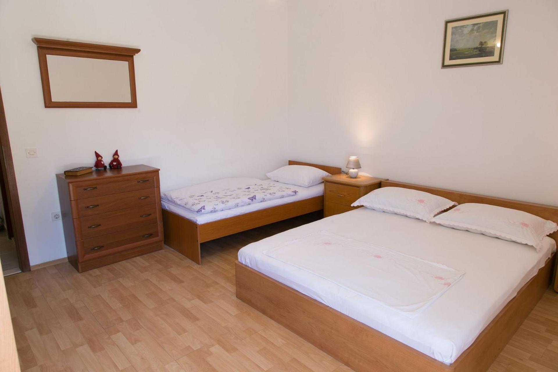 טרוגיר Apartments Ivica - 150M From Sea מראה חיצוני תמונה
